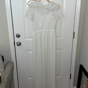 Womens maxi dress. New with tags!